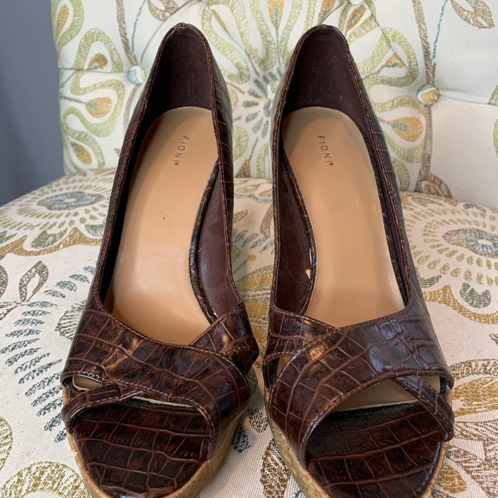 FIONI Open Toe Faux Leather Heels Pumps Shoes 9W - Picture 2 of 4